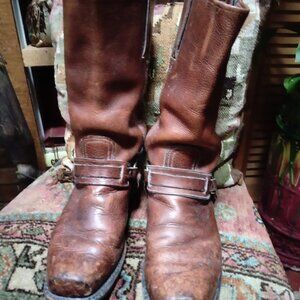 Frye Women's Vintage  Distressed Belted Harness  Boots Size 8.5.Brown